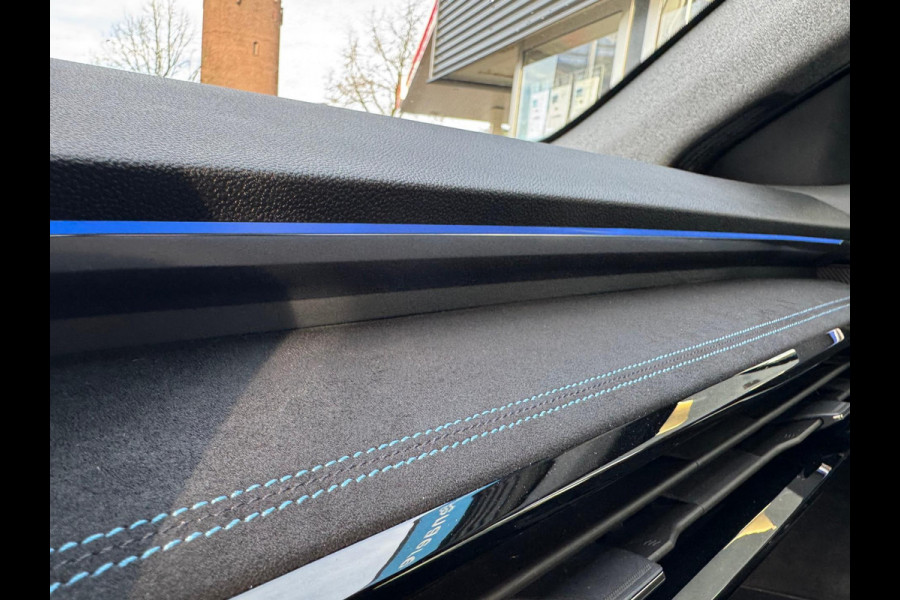 Renault Espace E-Tech full hybrid 200 esprit Alpine 7pers. Pano / 360 Cam / Mat Grijs / 4 Control / Pano / Elektr bed. Aklep