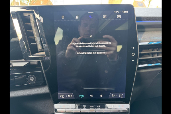 Renault Espace E-Tech full hybrid 200 esprit Alpine 7pers. Pano / 360 Cam / Mat Grijs / 4 Control / Pano / Elektr bed. Aklep