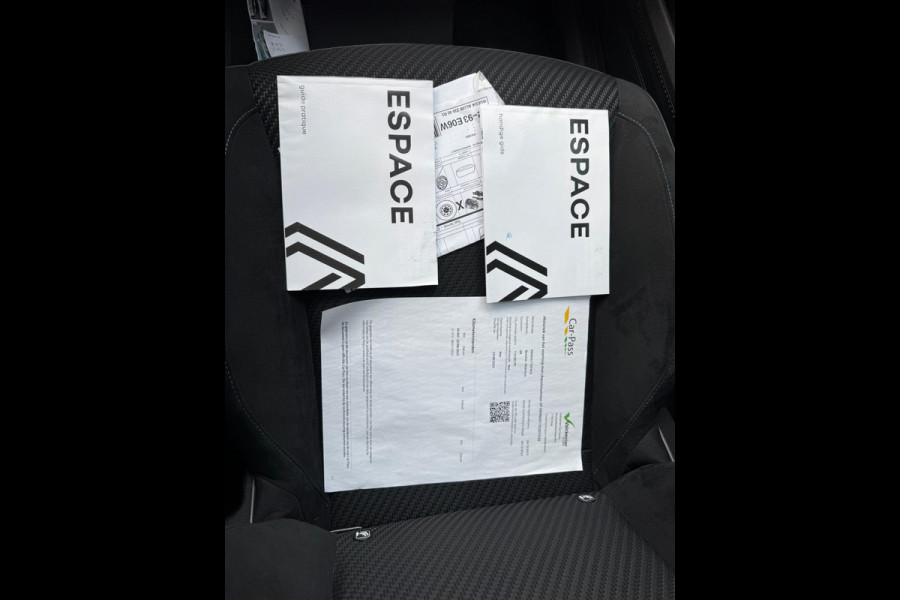 Renault Espace E-Tech full hybrid 200 esprit Alpine 7pers. Pano / 360 Cam / Mat Grijs / 4 Control / Pano / Elektr bed. Aklep