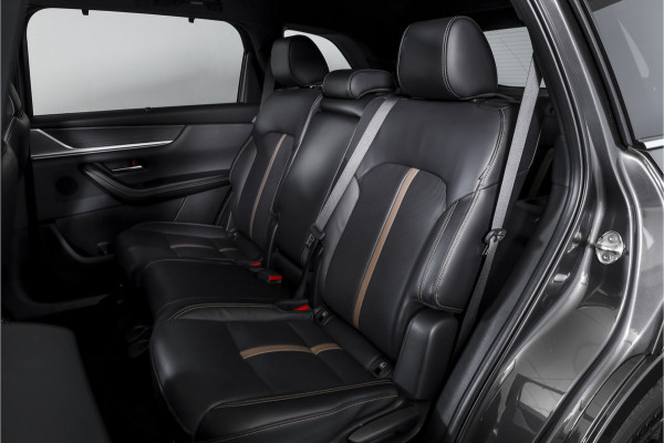 Mazda CX-80 2.5 e-SkyActiv PHEV Homura Plus 7p. | S/K-Panodak | Adapt. Cruise | Elek. Stoel-+verwarming & Ventilatie | Leder | HUD | 360 Camera | Bose | NAV+App. Connect | LM 20" | 9331