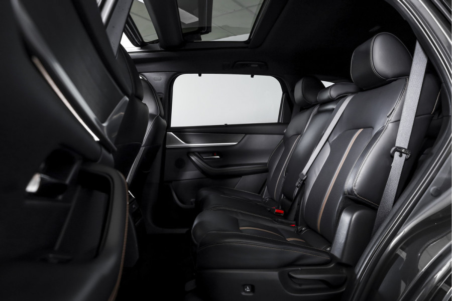 Mazda CX-80 2.5 e-SkyActiv PHEV Homura Plus 7p. | S/K-Panodak | Adapt. Cruise | Elek. Stoel-+verwarming & Ventilatie | Leder | HUD | 360 Camera | Bose | NAV+App. Connect | LM 20" | 9331