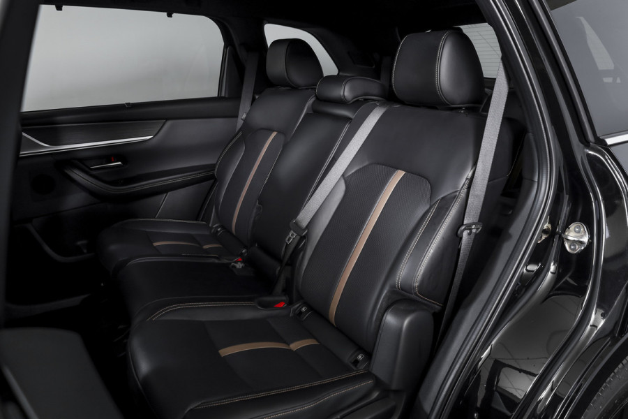 Mazda CX-80 2.5 e-SkyActiv PHEV Homura Plus 7p. | S/K-Panodak | Adapt. Cruise | Elek. Stoel-+verwarming & Ventilatie | Leder | HUD | 360 Camera | Bose | NAV+App. Connect | LM 20" | 9290