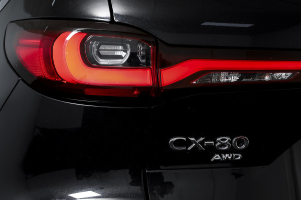 Mazda CX-80 2.5 e-SkyActiv PHEV Homura Plus 7p. | S/K-Panodak | Adapt. Cruise | Elek. Stoel-+verwarming & Ventilatie | Leder | HUD | 360 Camera | Bose | NAV+App. Connect | LM 20" | 9290