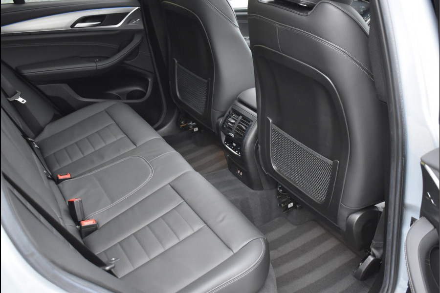BMW X3 xDrive30e M-Pakket 292 Pk Brooklyn Grau Pano Memory Laser 20 Inch