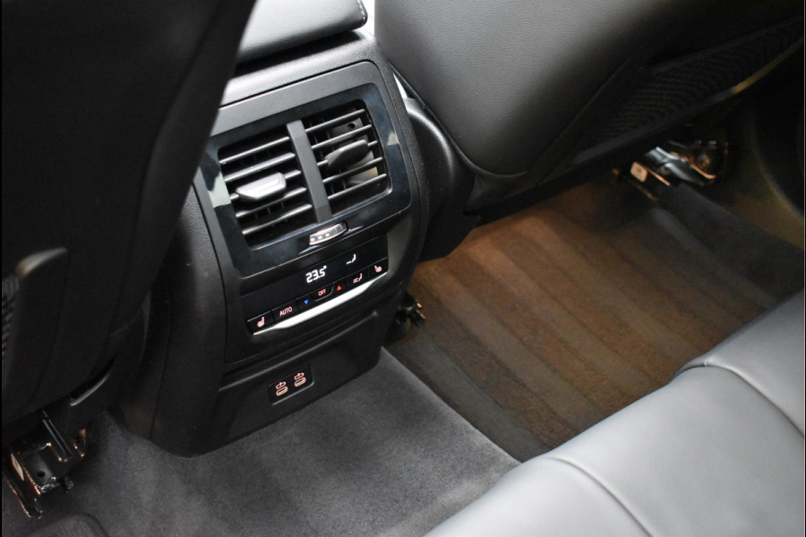 BMW X3 xDrive30e M-Pakket 292 Pk Brooklyn Grau Pano Memory Laser 20 Inch