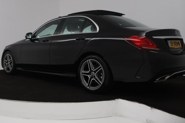 Mercedes-Benz C-Klasse 180 Business Solution AMG (PANORAMADAK, SFEERVERLICHTING, STOELVERWARMING, ACHTERUITRIJCAMERA, SENSOREN)