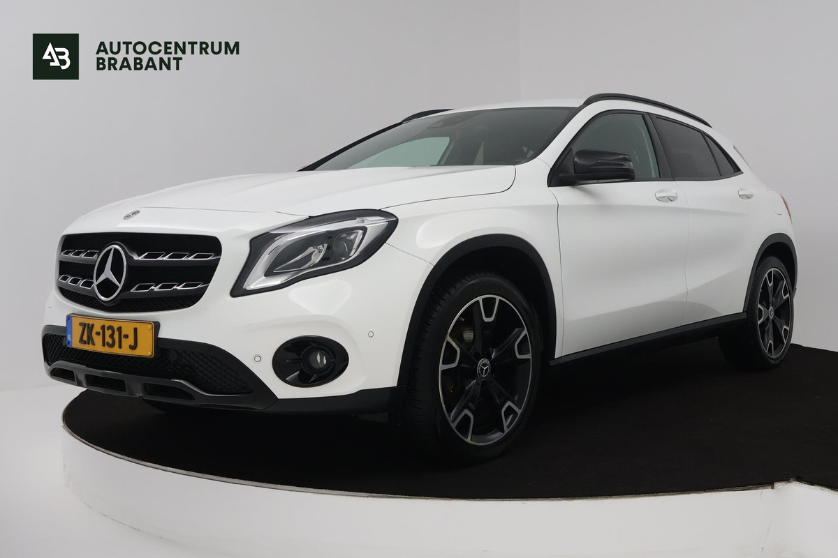 Mercedes-Benz GLA 200 Premium Plus (STOELVERWARMING, ACHTERUITRIJCAMERA, CRUISE CONTROL, PARKEERSENSOREN, NAVIGATIE)