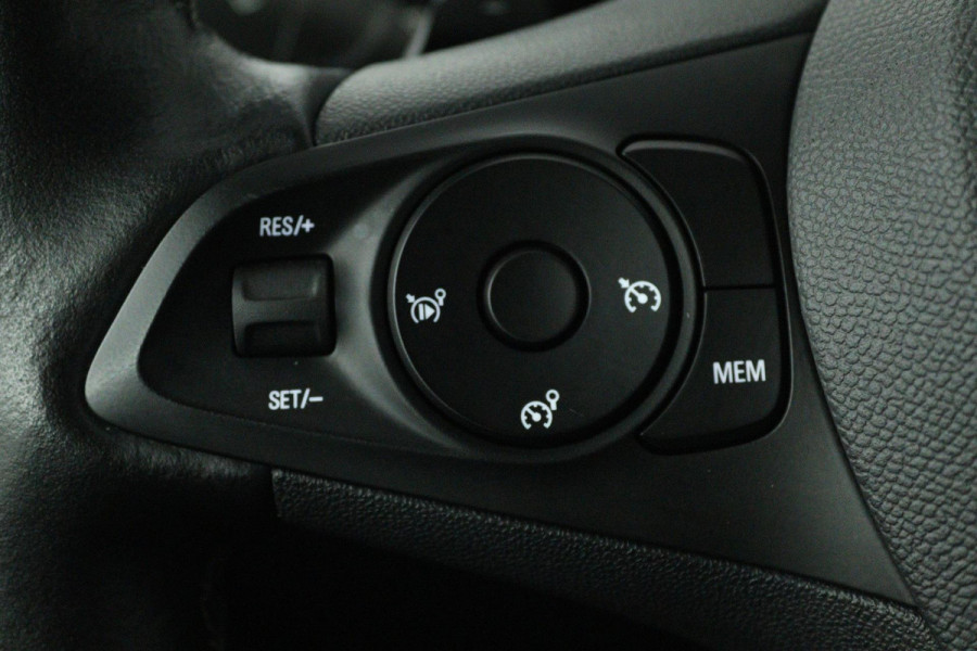 Opel Corsa 1.2 GS Line (TREKHAAK, CAMERA, CRUISE CONTROL, PARKEERSENSOREN, AUTOMAAT)