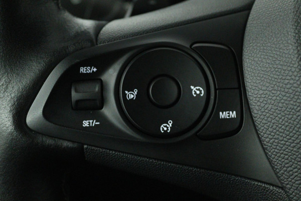 Opel Corsa 1.2 GS Line (TREKHAAK, CAMERA, CRUISE CONTROL, PARKEERSENSOREN, AUTOMAAT)