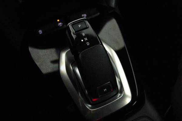 Opel Corsa 1.2 GS Line (TREKHAAK, CAMERA, CRUISE CONTROL, PARKEERSENSOREN, AUTOMAAT)