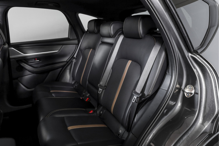 Mazda CX-60 2.5 e-SkyActiv PHEV Homura Plus | S/K-Panodak | Adapt. Cruise | Elek. Stoel-+verwarming & Ventilatie | Leder | HUD | 360 Camera | Bose | NAV+App. Connect | LM 20" | 0217