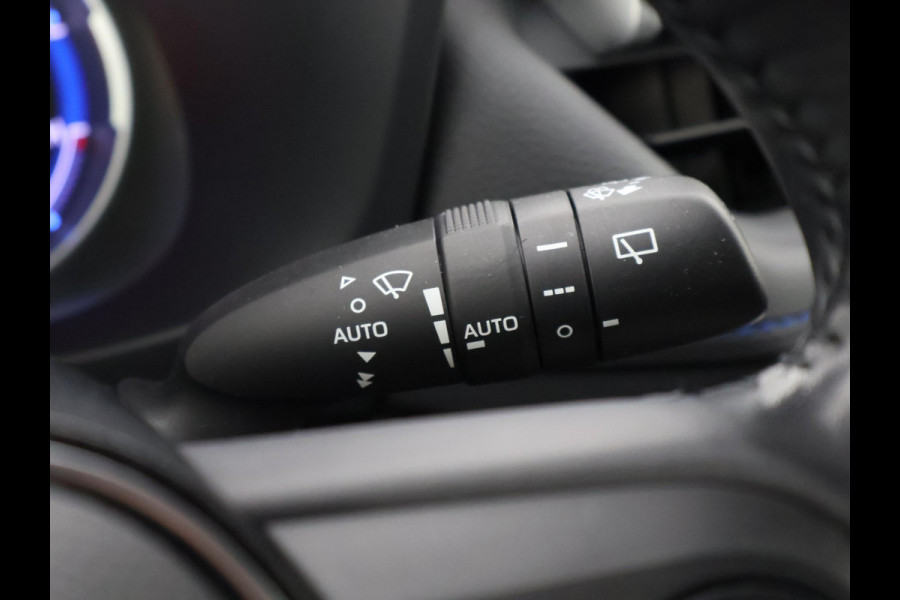 Toyota RAV4 2.5 EXECUTIVE PACK BITONE SCHUIFDAK GARANTIE 2029 LEDER. CAMERA. CARPLAY NAVIGATIE. ELEKTRISCHE ACHTERKLEP