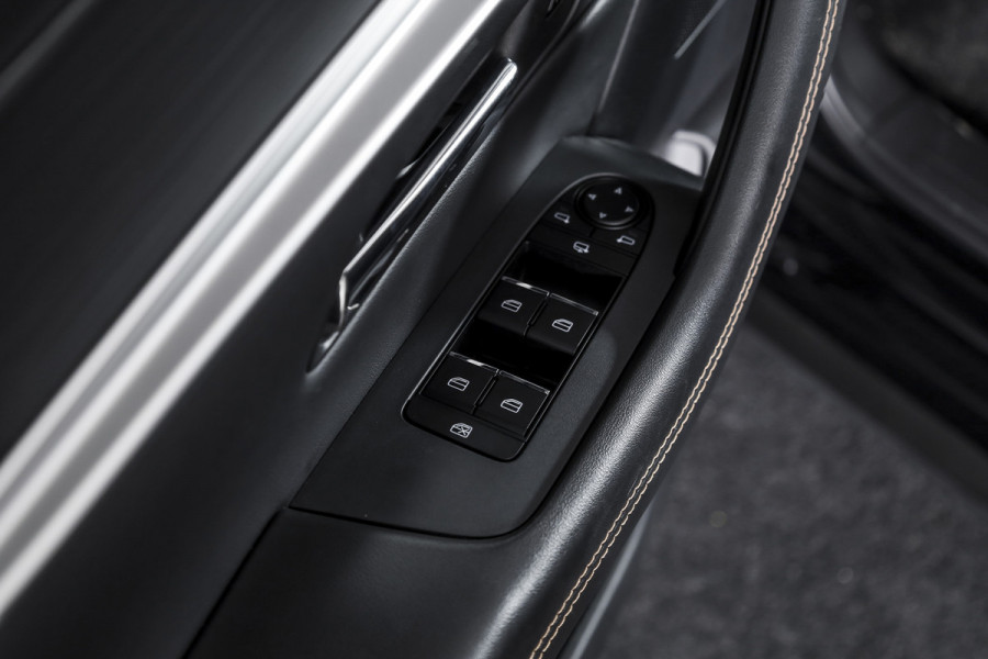 Mazda CX-60 2.5 e-SkyActiv PHEV Homura Plus | S/K-Panodak | Adapt. Cruise | Elek. Stoel-+verwarming & Ventilatie | Leder | HUD | 360 Camera | Bose | NAV+App. Connect | LM 20" | 0617