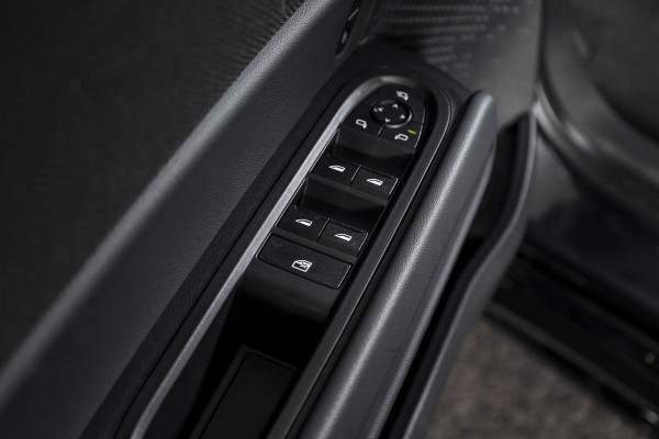 MINI Countryman 1.5 C 170 PK John Cooper Works Pakket XL | S/K-Panodak | Dig. Cockpit | Adapt. Cruise | Elek. Stoel | Stoel-+Stuurverw. | Harman/Kardon |  PDC | 360 Camera | NAV + App. Connect | ECC | Elek. Klep. | Elek. Trekhaak | LM 20" | 7575