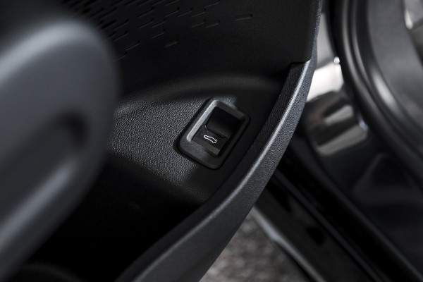 MINI Countryman 1.5 C 170 PK John Cooper Works Pakket XL | S/K-Panodak | Dig. Cockpit | Adapt. Cruise | Elek. Stoel | Stoel-+Stuurverw. | Harman/Kardon |  PDC | 360 Camera | NAV + App. Connect | ECC | Elek. Klep. | Elek. Trekhaak | LM 20" | 7575