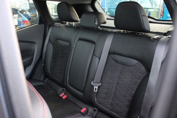 Renault Kadjar 1.3 TCe Black Edition | Automaat | Trekhaak 1500KG | BOSE | Stoelverwarming | Panorama Dak | Navigatie | Cruise Control | Climate Control | Camera |