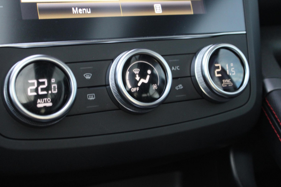 Renault Kadjar 1.3 TCe Black Edition | Automaat | Trekhaak 1500KG | BOSE | Stoelverwarming | Panorama Dak | Navigatie | Cruise Control | Climate Control | Camera |