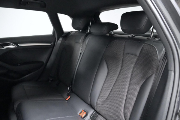 Audi A3 Sportback 1.0 TFSI 3x S Line Automaat | Pano-dak | Virtual | CarPlay | Acc | Stoelverwarming | Led | Pdc |