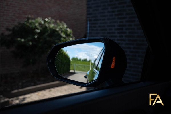 Audi Q3 Sportback 45 TFSI e S Line Edition One 20Inch|Leder|MatrixLED|Ambianceverlichting|Fullblack