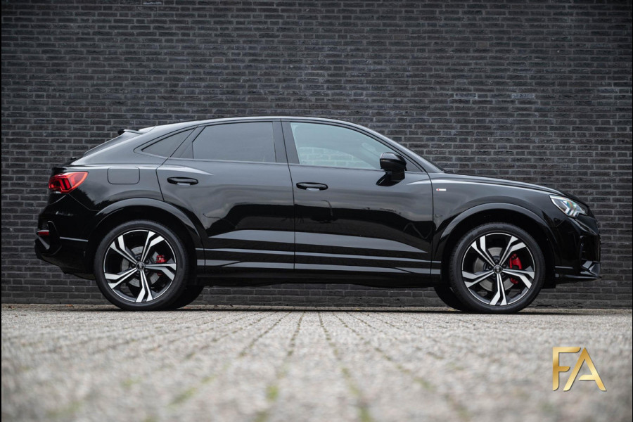 Audi Q3 Sportback 45 TFSI e S Line Edition One 20Inch|Leder|MatrixLED|Ambianceverlichting|Fullblack