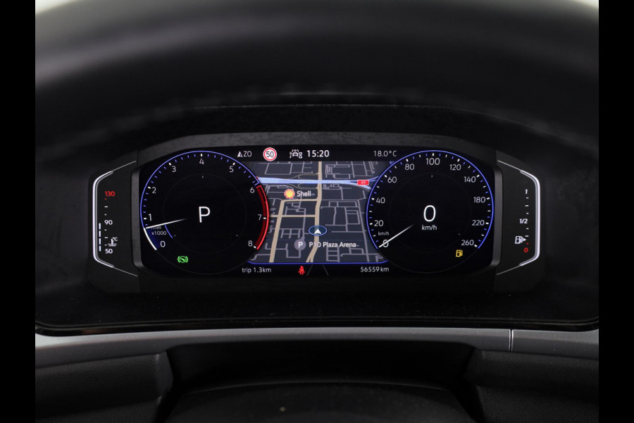 Volkswagen T-Roc 1.5 TSI Life 150 pk Automaat (DSG) | Navigatie | Trekhaak (afneembaar) | Parkeersensoren (Park assist) | Achteruitrijcamera | Stoelverwarming |