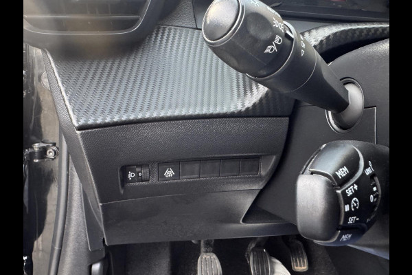 Peugeot 208 1.2 PureTech Active Pack 27.000 KM - Apple CarPlay / Navigatie I Airco I LED I Veiligheid pakket I Dealer onderhouden