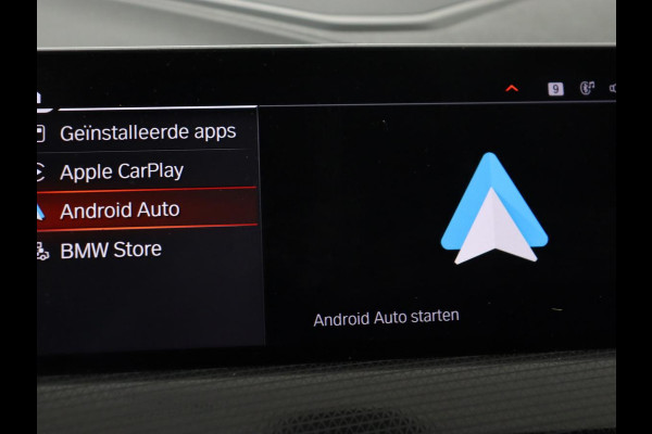 BMW 1-serie 118i M Sport | Panoramadak | Leder | Stoelverwarming | Carplay | Sfeerverlichting | Camera | Live Cockpit | Sportstoelen | Navigatie | Park Assist