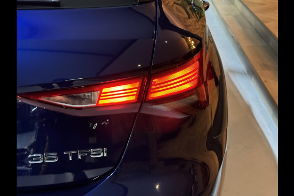Audi A3 Sportback 35 TFSI S edition Garantie Carplay Camera StoelVW Elek Stoelen Elek Achterklep ACC Naiv Clima Led Dab Rijklaar