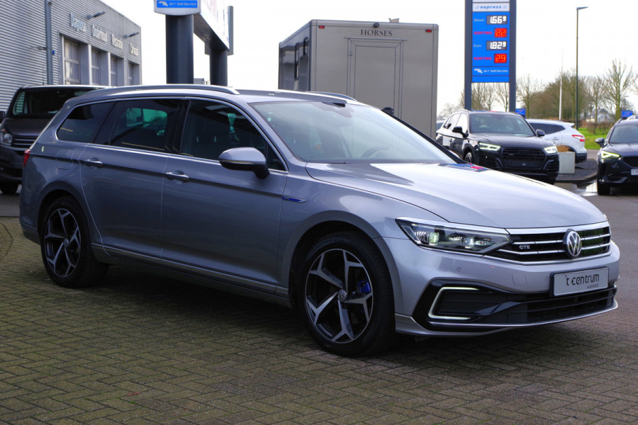 Volkswagen Passat Variant 1.4 TSI 218 PK PHEV GTE BNS, Leder, Trekhaak, Matrix-LED, keyless, Groot-Navigatie