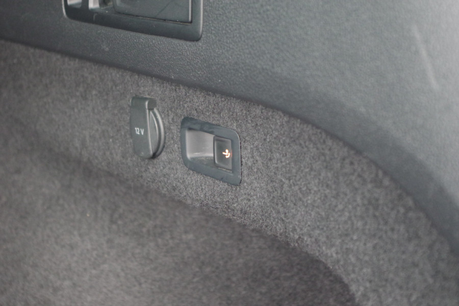 Volkswagen Passat Variant 1.4 TSI 218 PK PHEV GTE BNS, Leder, Trekhaak, Matrix-LED, keyless, Groot-Navigatie