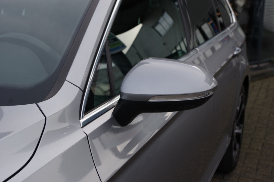 Volkswagen Passat Variant 1.4 TSI 218 PK PHEV GTE BNS, Leder, Trekhaak, Matrix-LED, keyless, Groot-Navigatie
