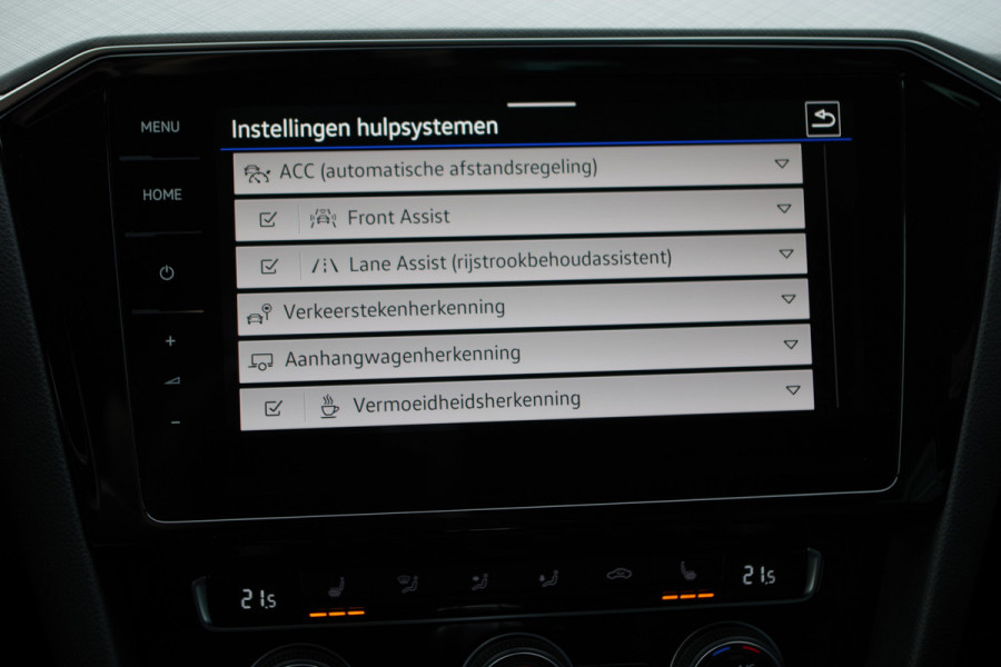 Volkswagen Passat Variant 1.4 TSI 218 PK PHEV GTE BNS, Leder, Trekhaak, Matrix-LED, keyless, Groot-Navigatie