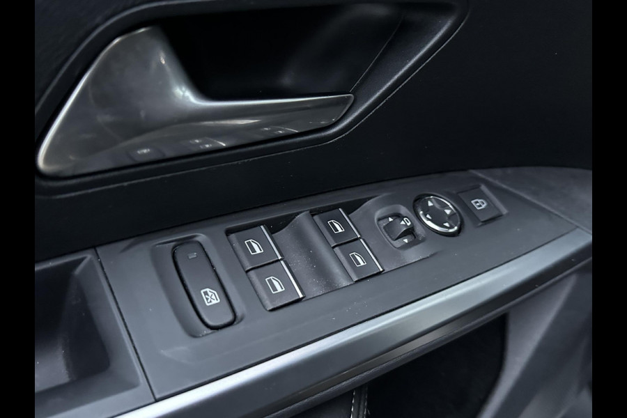 Peugeot 5008 1.2 Hybrid 145 GT 7 persoons VAN: 41.900,- VOOR 38.877,- UW EINDEJAARSVOORDEEL: 3.023,- EURO | 7 PERSOONS | RIJKLAARPRIJS INCL. FABRIEKSGARANTIE