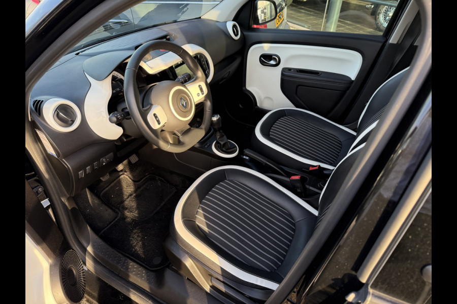 Renault Twingo 1.0 SCe Intens ** Navigatie ** Bluetooth ** LM Velgen