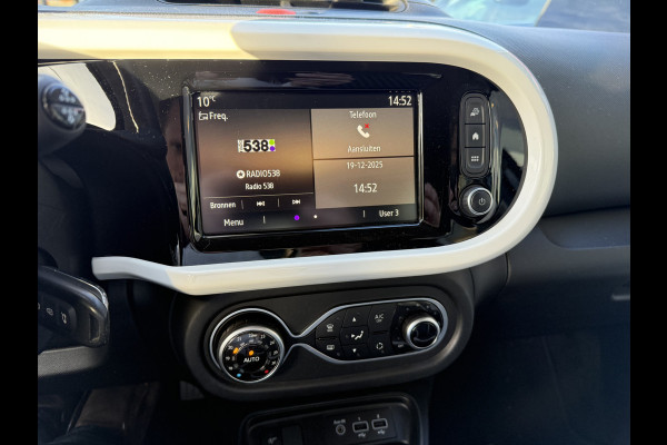 Renault Twingo 1.0 SCe Intens ** Navigatie ** Bluetooth ** LM Velgen