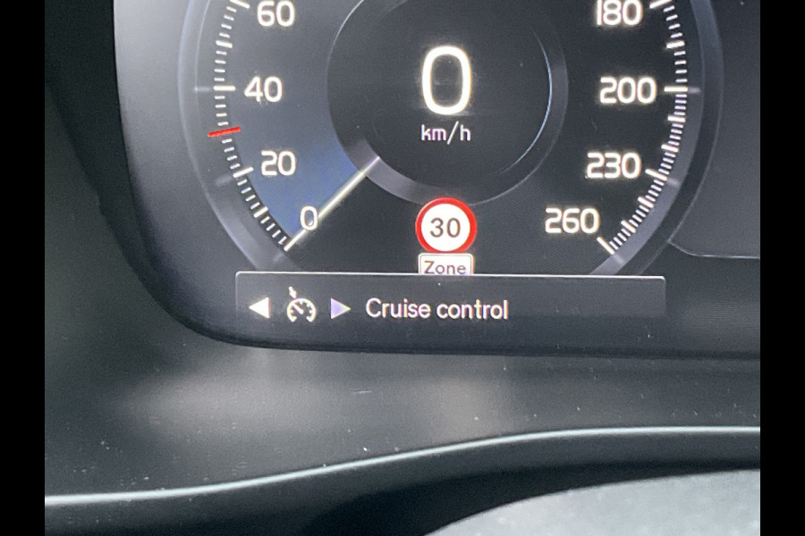 Volvo XC40 1.5 T4 Recharge Inscription Plug-in Navi Clima Cruise Expression