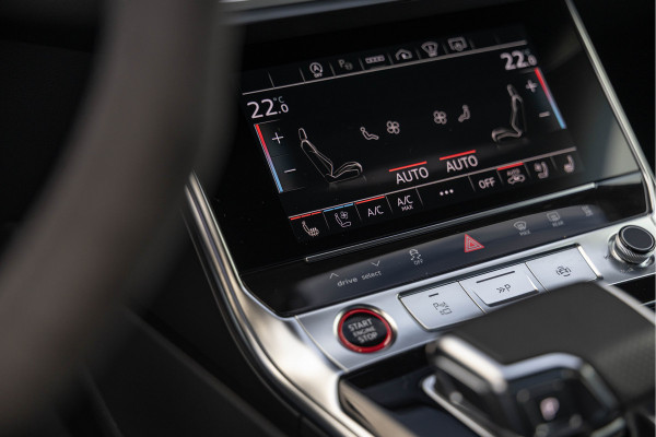 Audi RS6 Avant 4.0 TFSI 600pk Quattro Keramisch B&O Urban Dynamic+ HuD