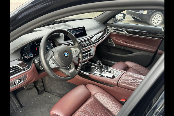 BMW 7 Serie 745Le xDrive High Executive VAN: €57.900,- VOOR: €53.877,- UW EINDEJAARSVOORDEEL: €4.023,- MEGA VOL | INDIVIDUAL | BOWERS&WILKINS | LASER | DRIVING ASS. PROFF.