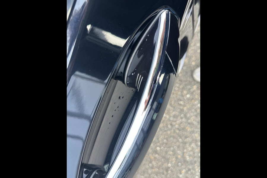 BMW 7 Serie 745Le xDrive High Executive VAN: €57.900,- VOOR: €53.877,- UW EINDEJAARSVOORDEEL: €4.023,- MEGA VOL | INDIVIDUAL | BOWERS&WILKINS | LASER | DRIVING ASS. PROFF.