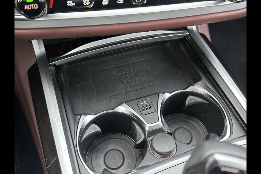 BMW 7 Serie 745Le xDrive High Executive VAN: €57.900,- VOOR: €53.877,- UW EINDEJAARSVOORDEEL: €4.023,- MEGA VOL | INDIVIDUAL | BOWERS&WILKINS | LASER | DRIVING ASS. PROFF.