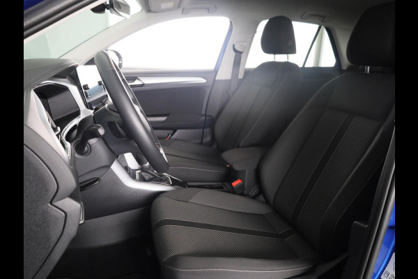 Volkswagen T-Roc 1.5 TSI Life Edition |150 pk Automaat (DSG)| Verlengde garantie |Navigatie via App | Parkeersensoren (Park assist) | Achteruitrijcamera | Adaptieve cruise control |
