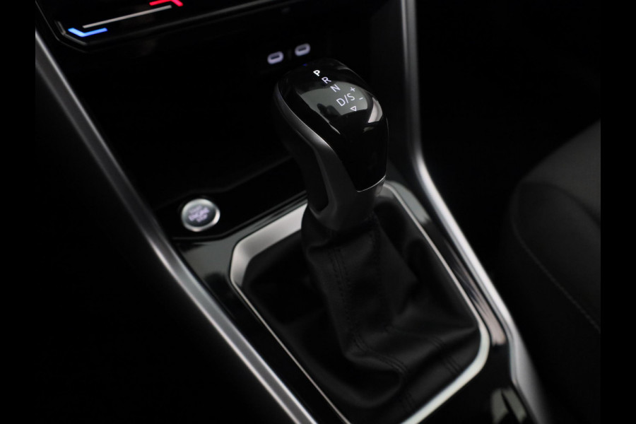 Volkswagen T-Roc 1.5 TSI Life Edition |150 pk Automaat (DSG)| Verlengde garantie |Navigatie via App | Parkeersensoren (Park assist) | Achteruitrijcamera | Adaptieve cruise control |