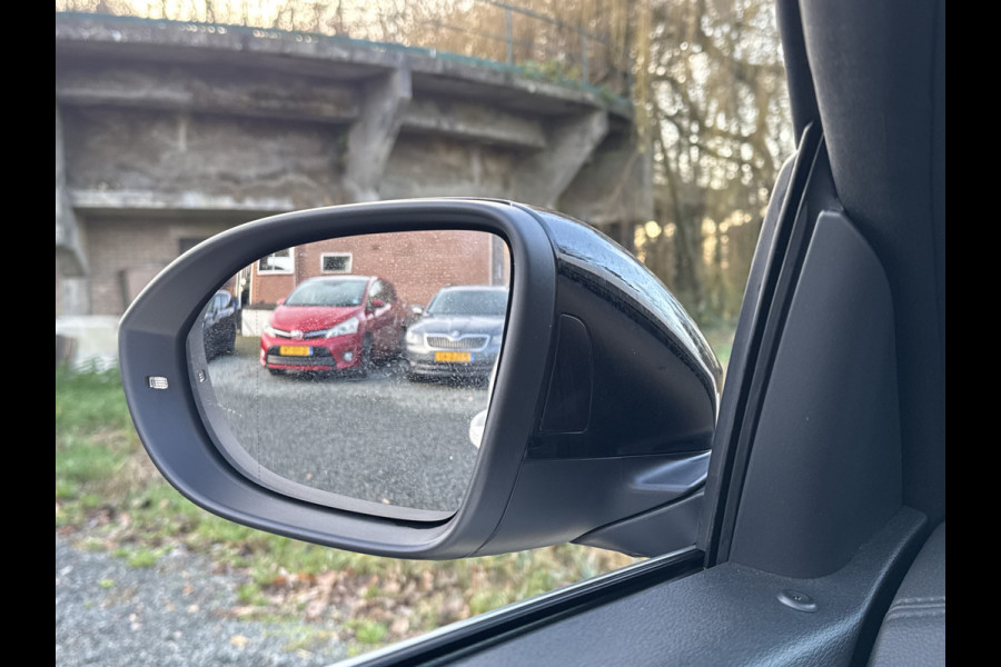 Volkswagen T-Roc Cabrio 1.5 TSI 150PK DSG STYLE VIRTUAL/NAVI/CARPLAY FABRIEKS GARANTIE