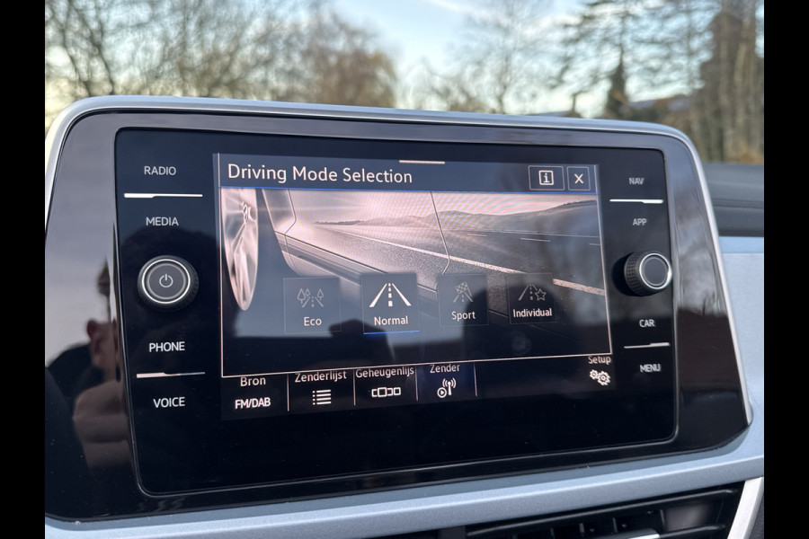 Volkswagen T-Roc Cabrio 1.5 TSI 150PK DSG STYLE VIRTUAL/NAVI/CARPLAY FABRIEKS GARANTIE