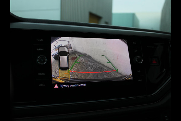 Volkswagen Taigo 1.5 TSI R-Line | PANORAMA DAK | CAMERA |