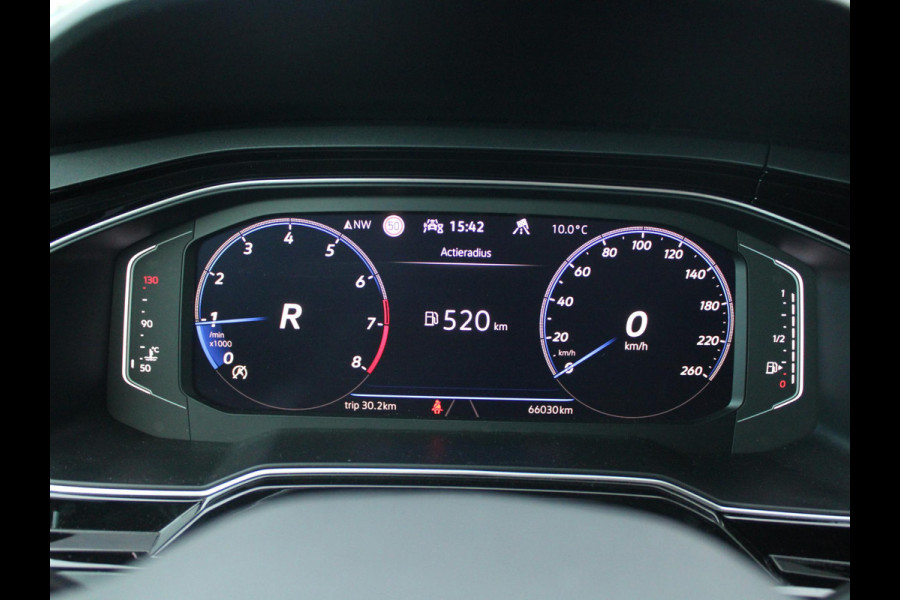 Volkswagen Taigo 1.5 TSI R-Line | PANORAMA DAK | CAMERA |