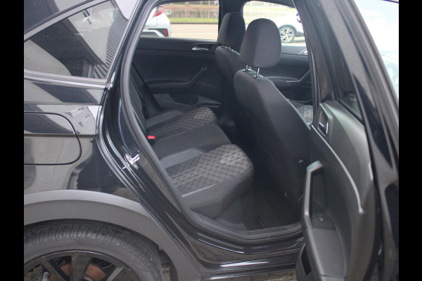 Volkswagen Taigo 1.5 TSI R-Line | PANORAMA DAK | CAMERA |