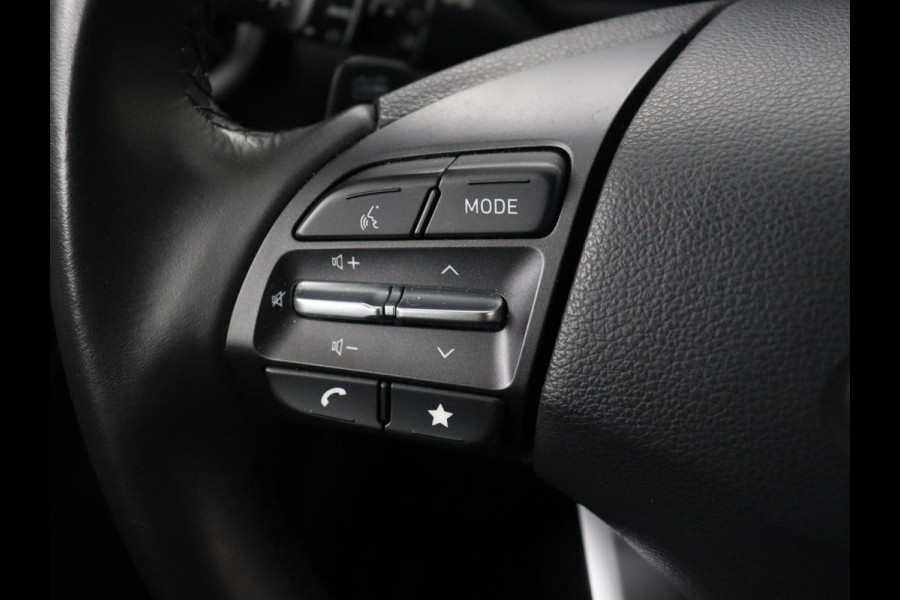 Hyundai Kona EV Comfort 39 kWh | Adaptive cruise | Camera | Carplay | Climate control | Digital Cockpit | Full LED