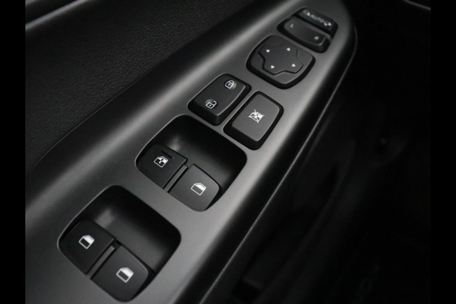 Hyundai Kona EV Comfort 39 kWh | Adaptive cruise | Camera | Carplay | Climate control | Digital Cockpit | Full LED