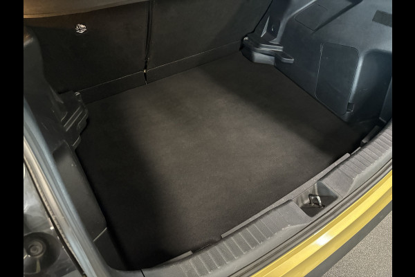 Toyota Yaris Cross 1.5 Hybrid Dynamic TREKHAAK/KEYLESS/CAMERA/NAVI/CARPLAY/17INCH